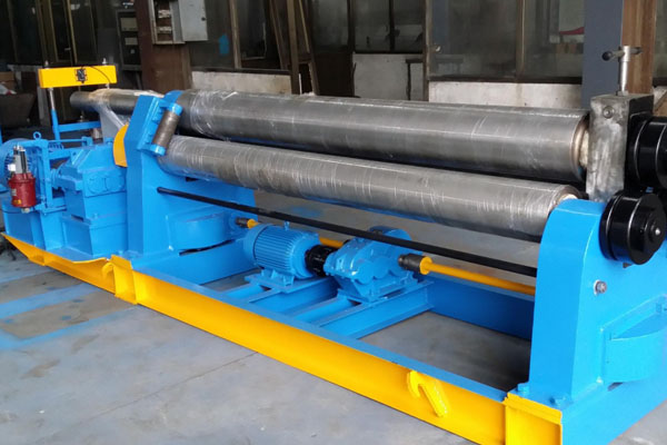 三輥對(duì)稱式卷板機(jī)的分類(lèi)及特點(diǎn),了解嗎